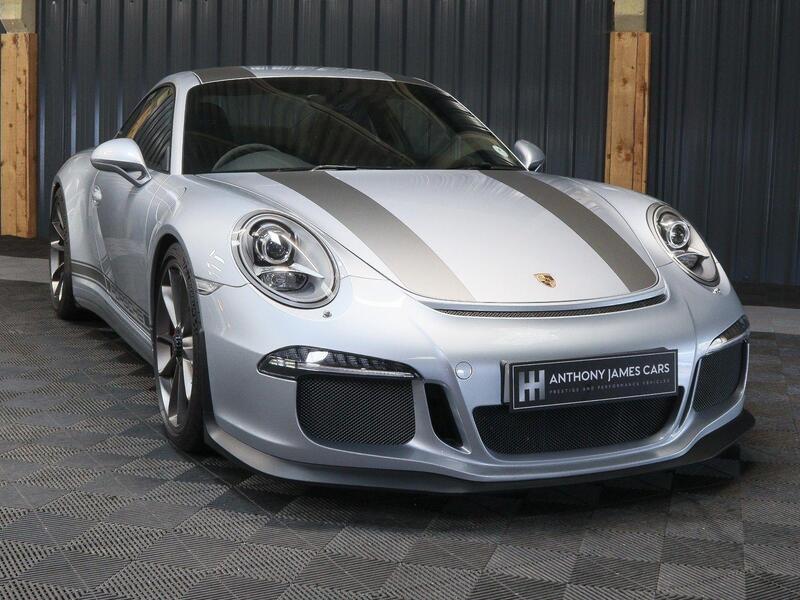 Porsche 911 view 124