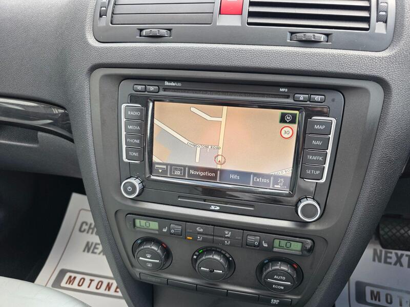 Skoda Octavia view 2