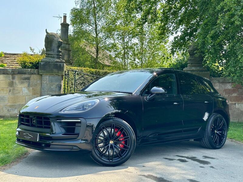 Porsche Macan view 6