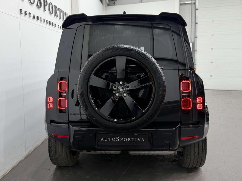 Land Rover Defender view 7