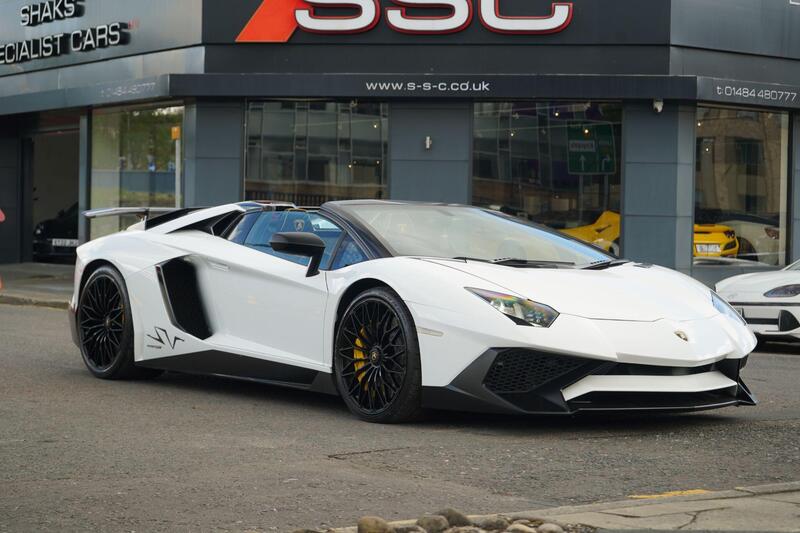 Lamborghini Aventador view 6