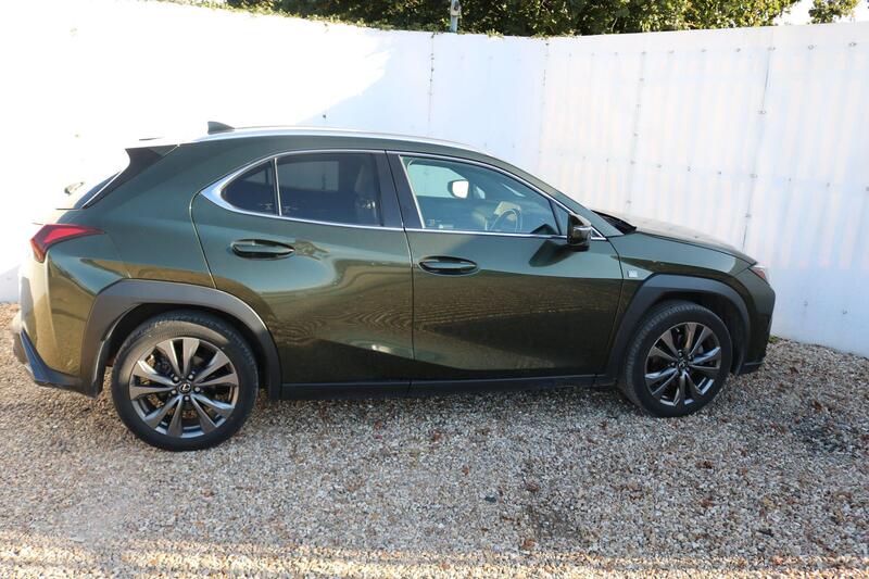 Lexus Ux view 7