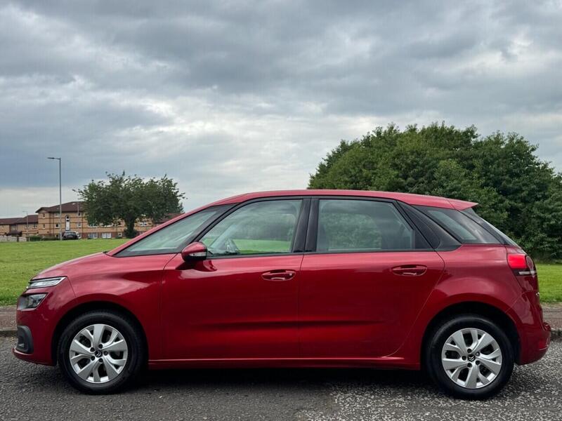 Citroen C4 Picasso view 2