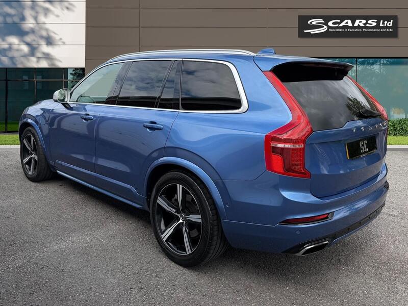 Volvo XC90 view 4