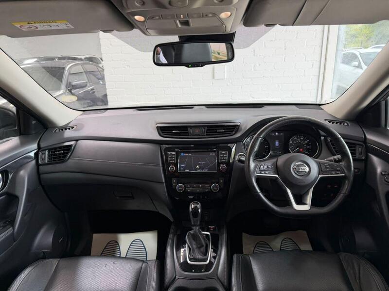Nissan X-Trail view 4