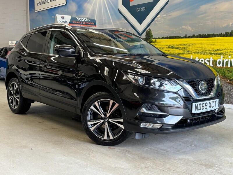 2020 Nissan Qashqai in Black for sale
