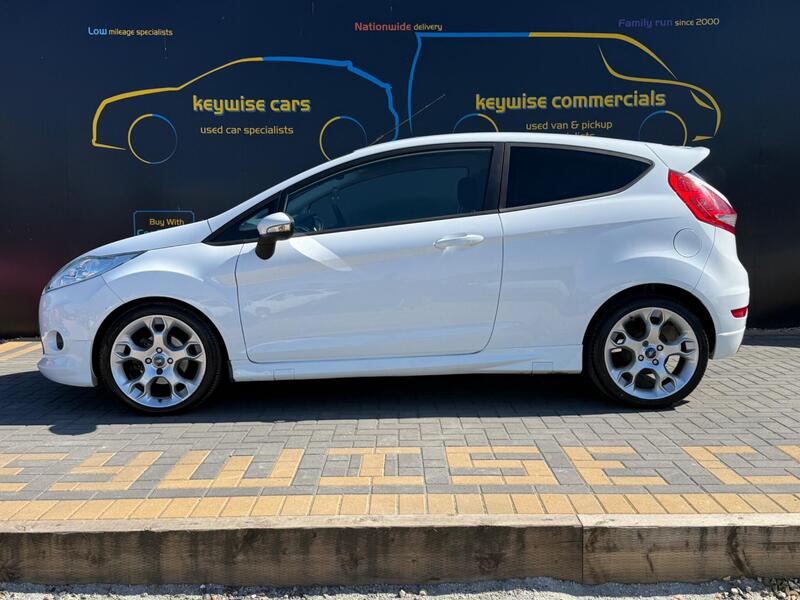 Ford Fiesta view 2