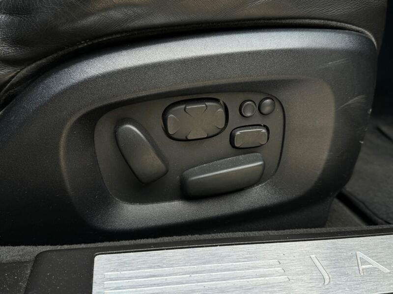 Jaguar XF view 44