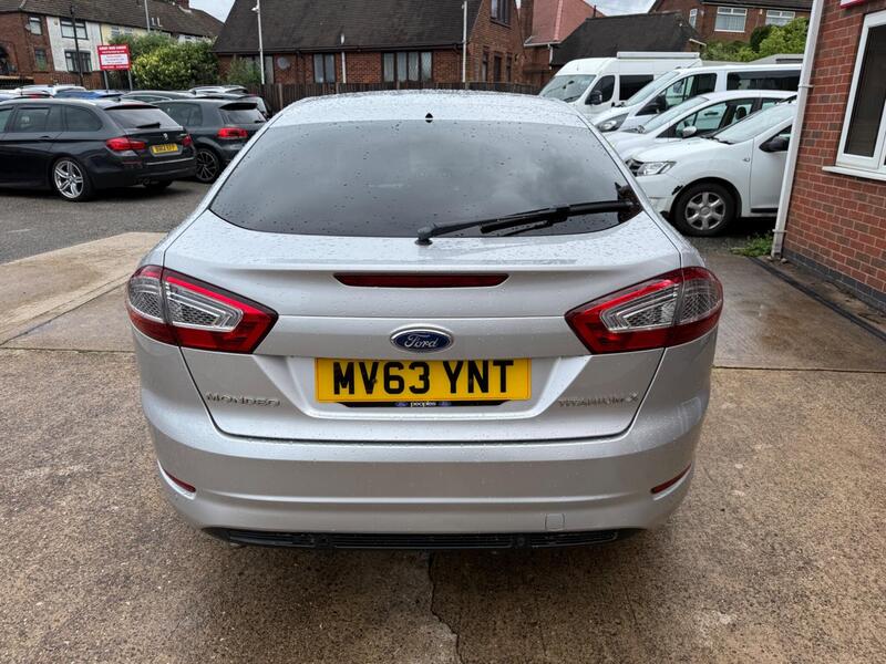 Ford Mondeo view 7