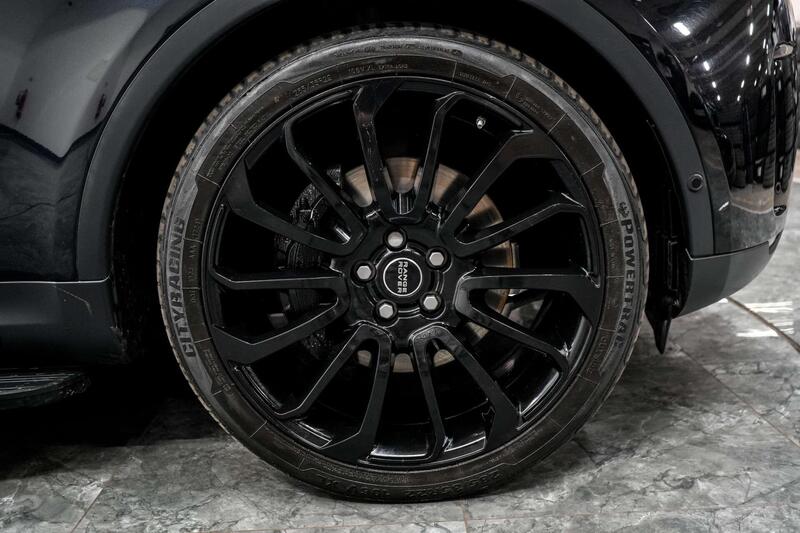 Land Rover Discovery view 7