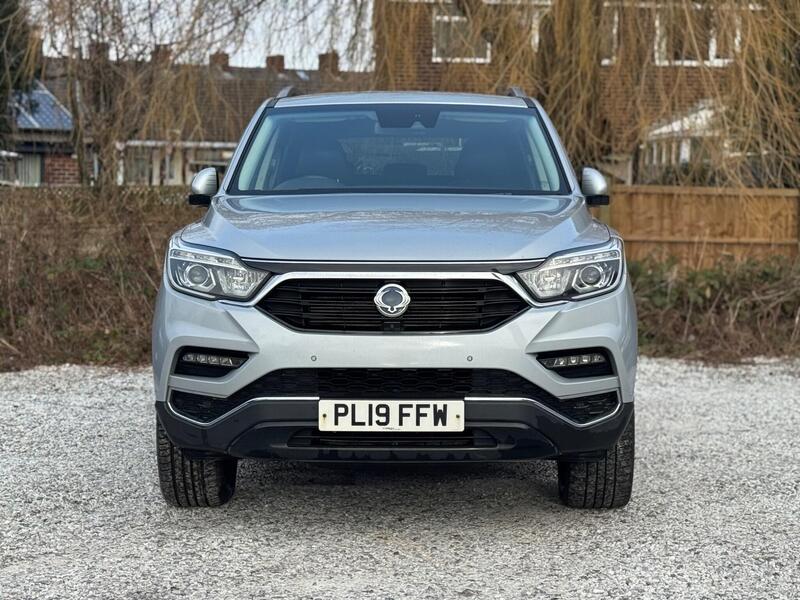 KGM Rexton view 4