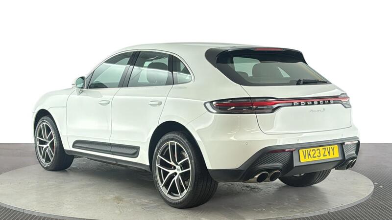Porsche Macan view 6