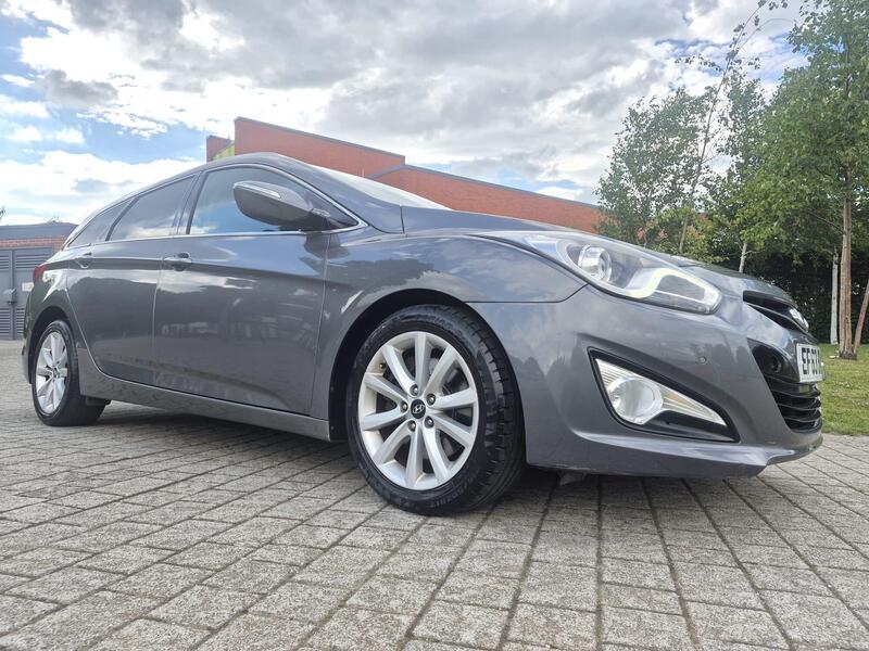 Hyundai I40 view 3