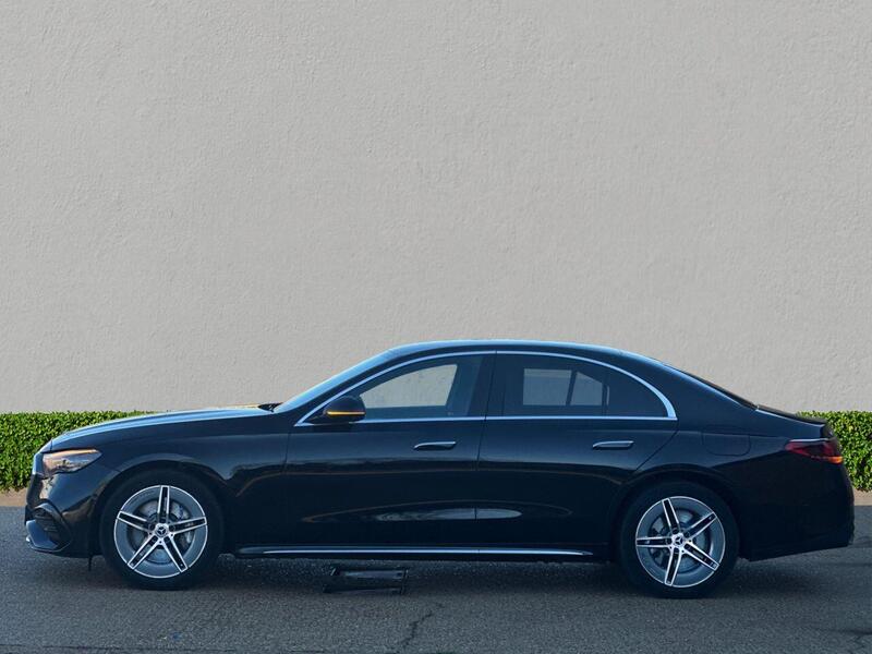 Mercedes-Benz E Class view 4