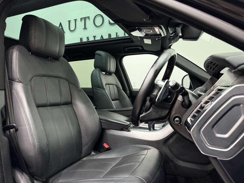 Land Rover Range Rover Sport view 2
