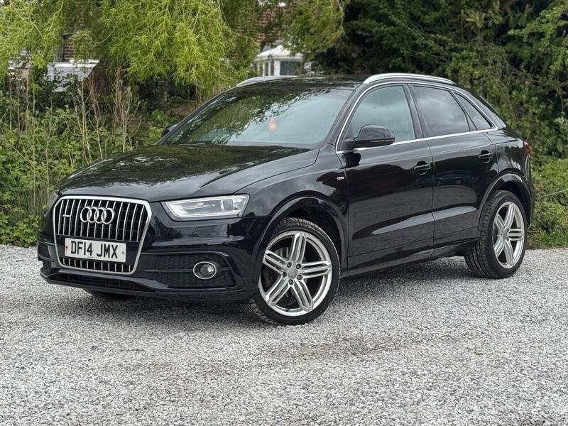 Audi Q3 view 2