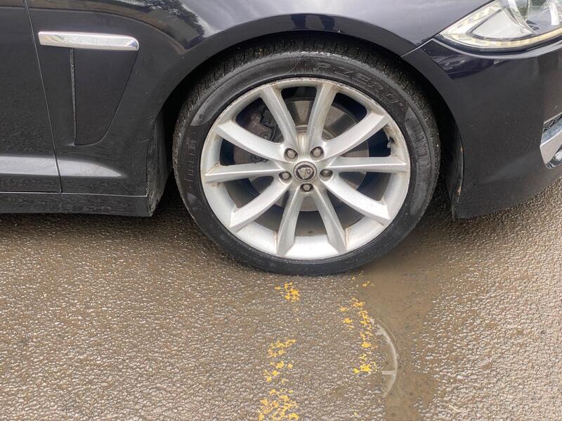 Jaguar XF view 44