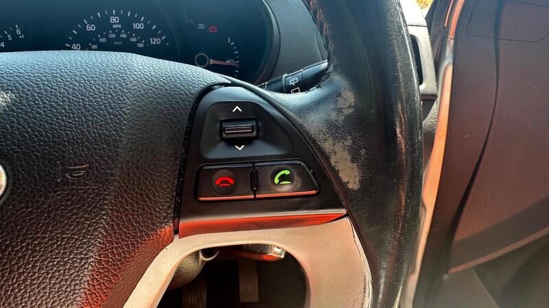 2014 Kia Picanto — photo 14