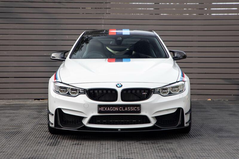 BMW M4 view 3