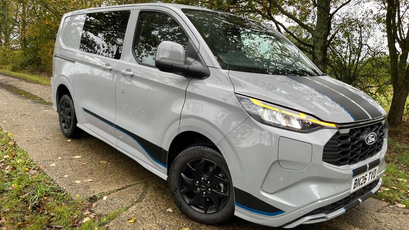 2026 Ford Transit Custom — photo 16