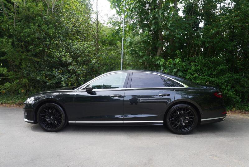 Audi A8 view 3