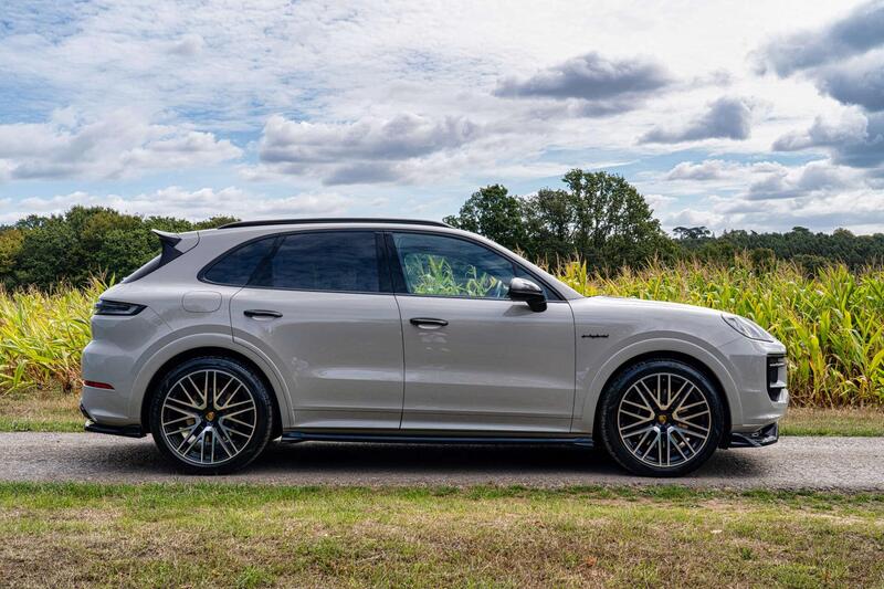 Porsche Cayenne view 4