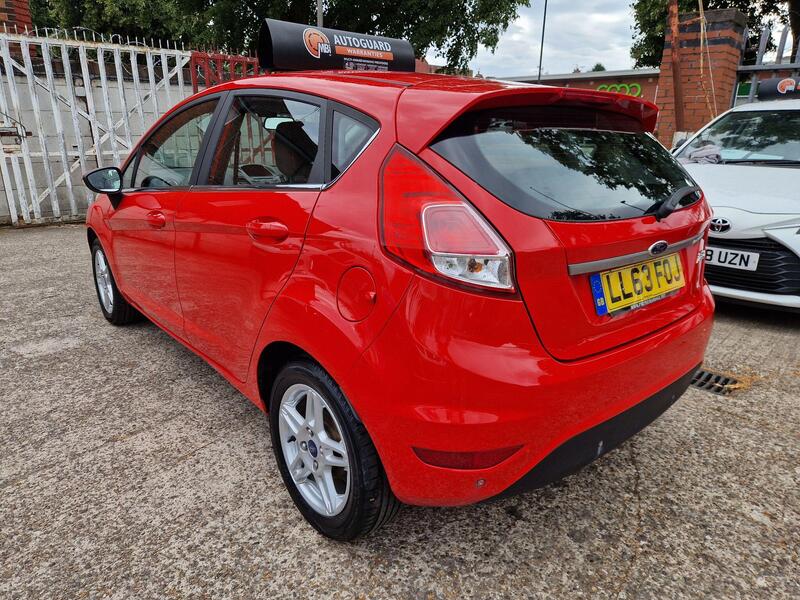 Ford Fiesta view 3
