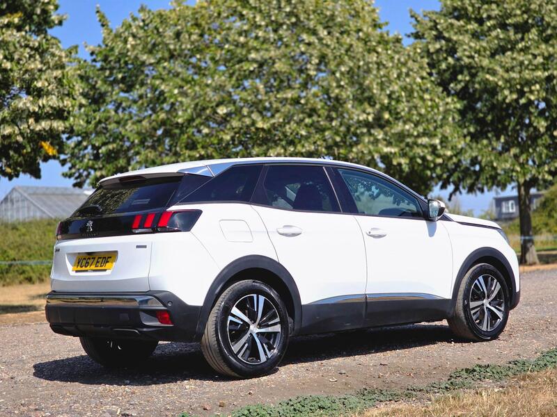 Peugeot 3008 view 5