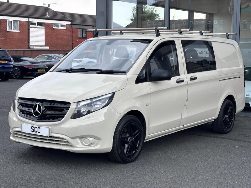 Mercedes-Benz Vito view 2