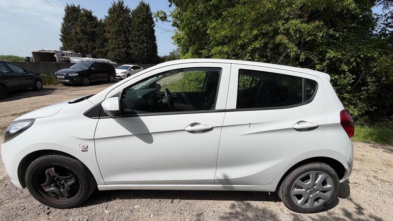 2017 Vauxhall Viva — photo 4