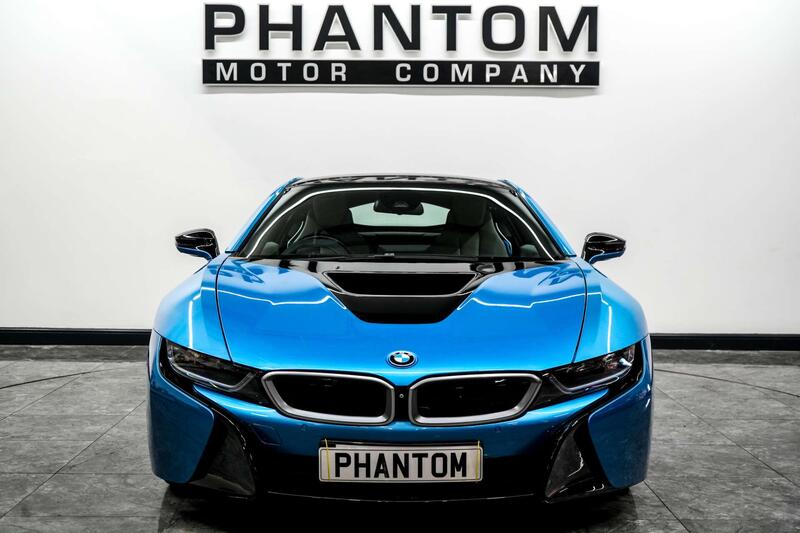 BMW I8 view 2