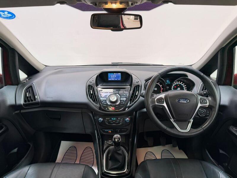 Ford B-Max view 4