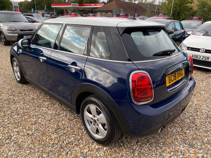 Mini Cooper view 7
