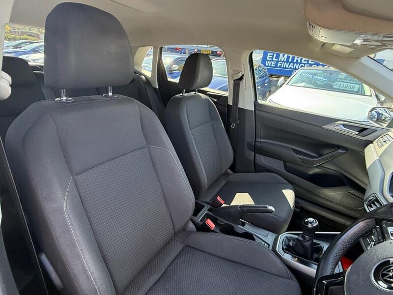 Volkswagen Polo view 7