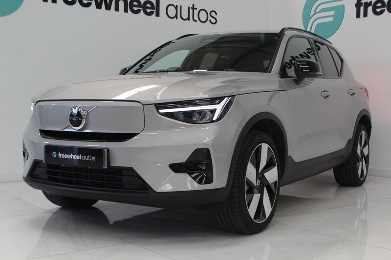 2023 Volvo XC40 in Silver — image 7 of 73