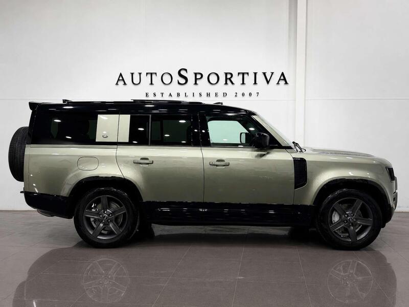 Land Rover Defender 130 view 4