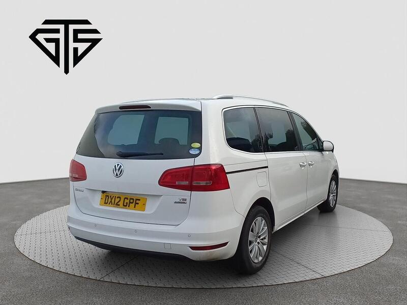 Volkswagen Sharan view 3