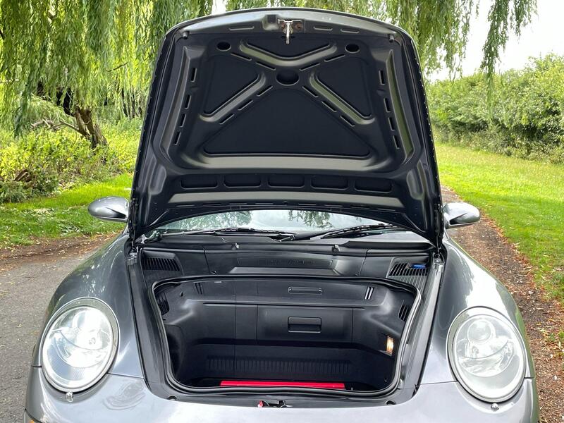 Porsche 911 view 67