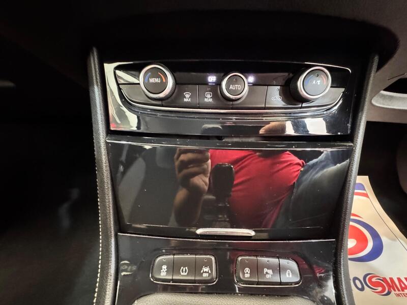 Vauxhall Grandland X view 22