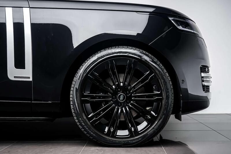 Land Rover Range Rover view 6