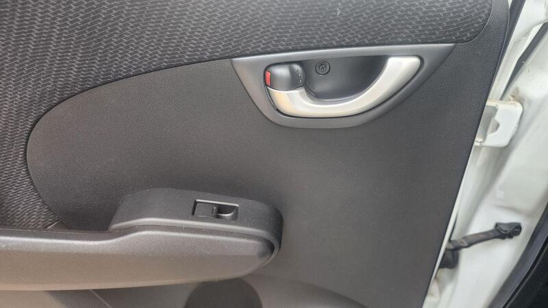 2014 Honda Jazz — photo 33