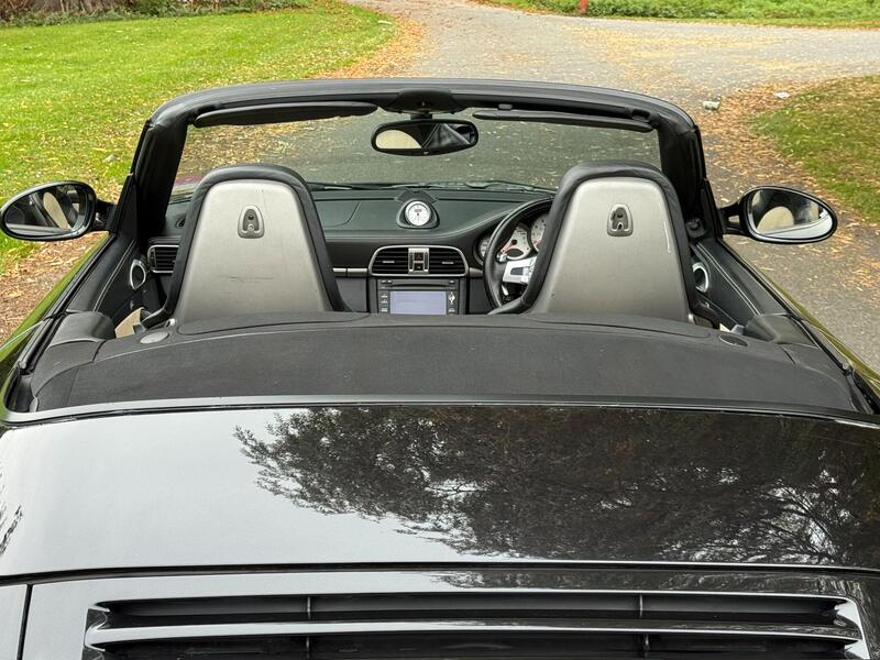 Porsche 911 view 49