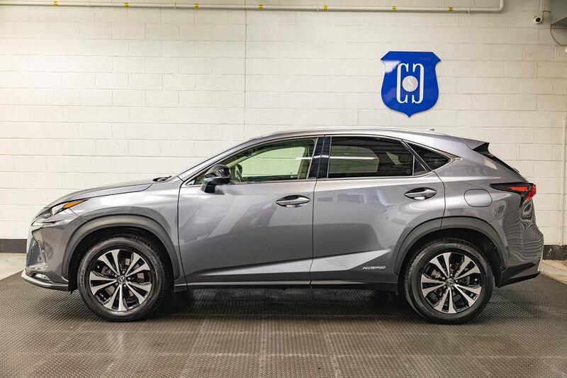 Lexus NX view 4