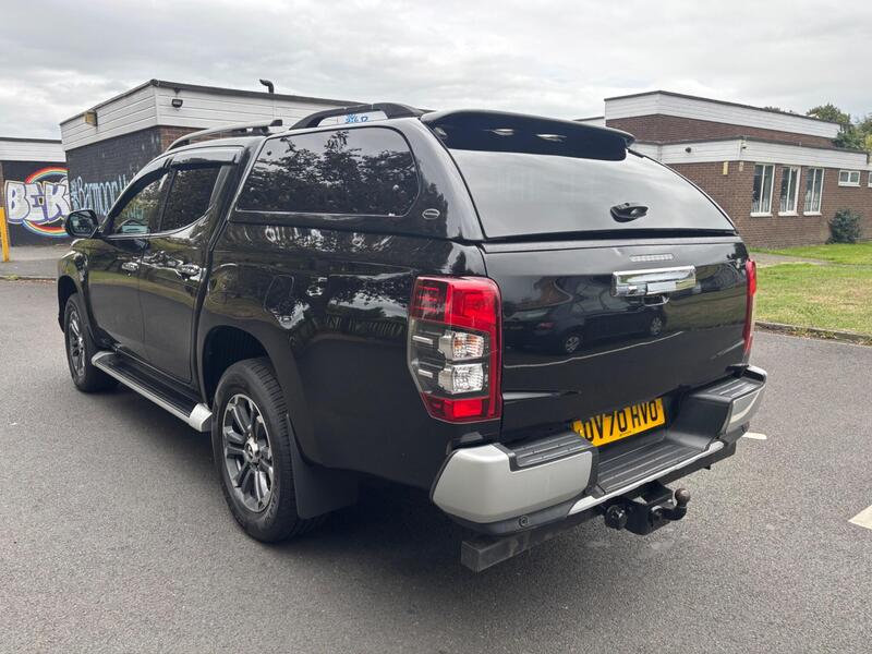 Mitsubishi L200 view 5