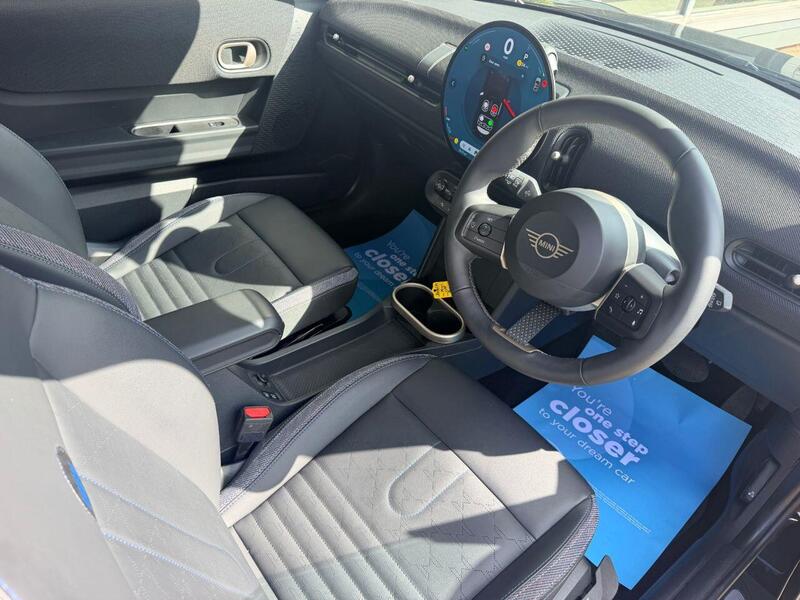 MINI Hatch view 2