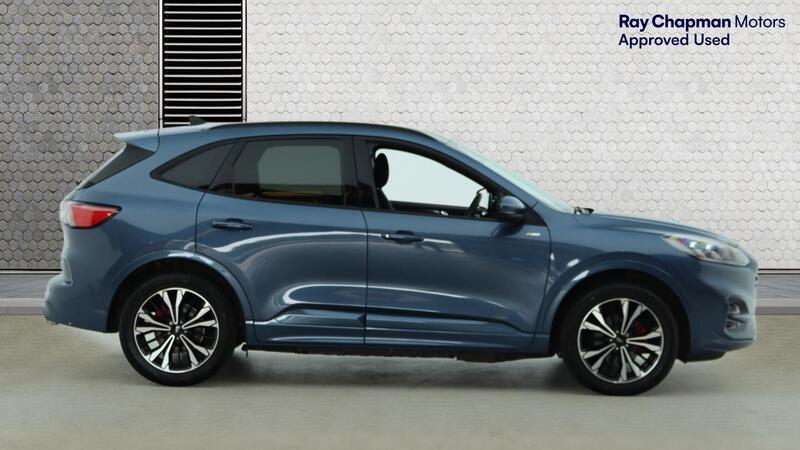 Ford Kuga view 3