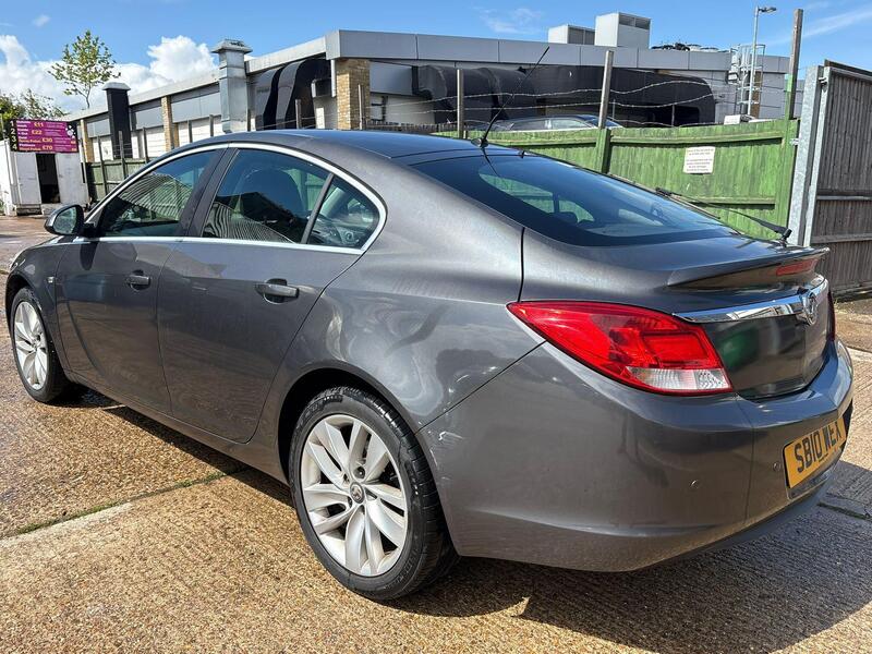 Vauxhall Insignia view 5