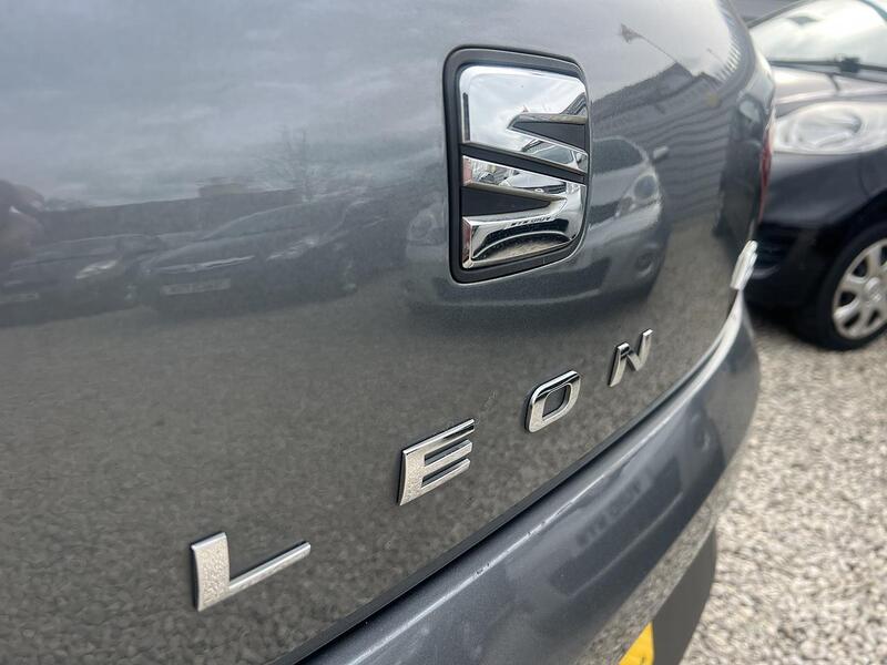 Seat Leon view 7