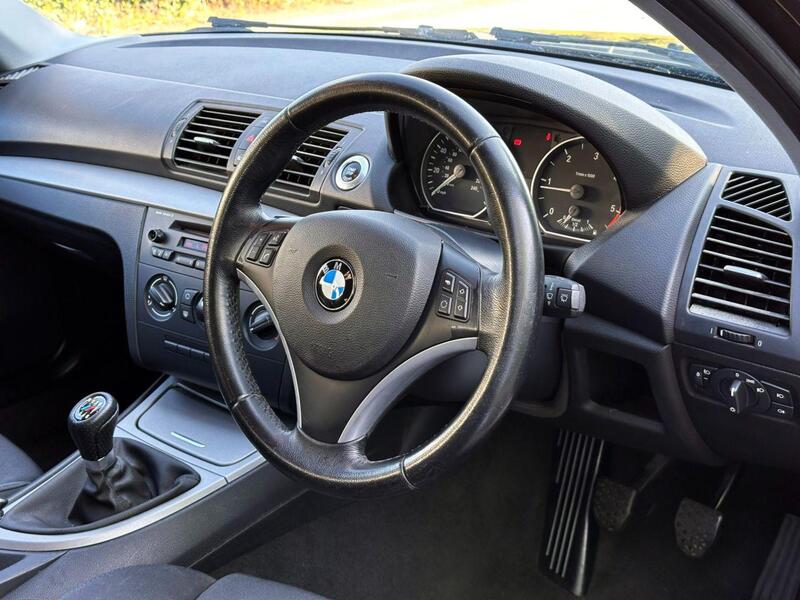 BMW 1 Series view 10
