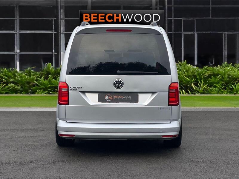 Volkswagen Caddy Maxi Life view 7